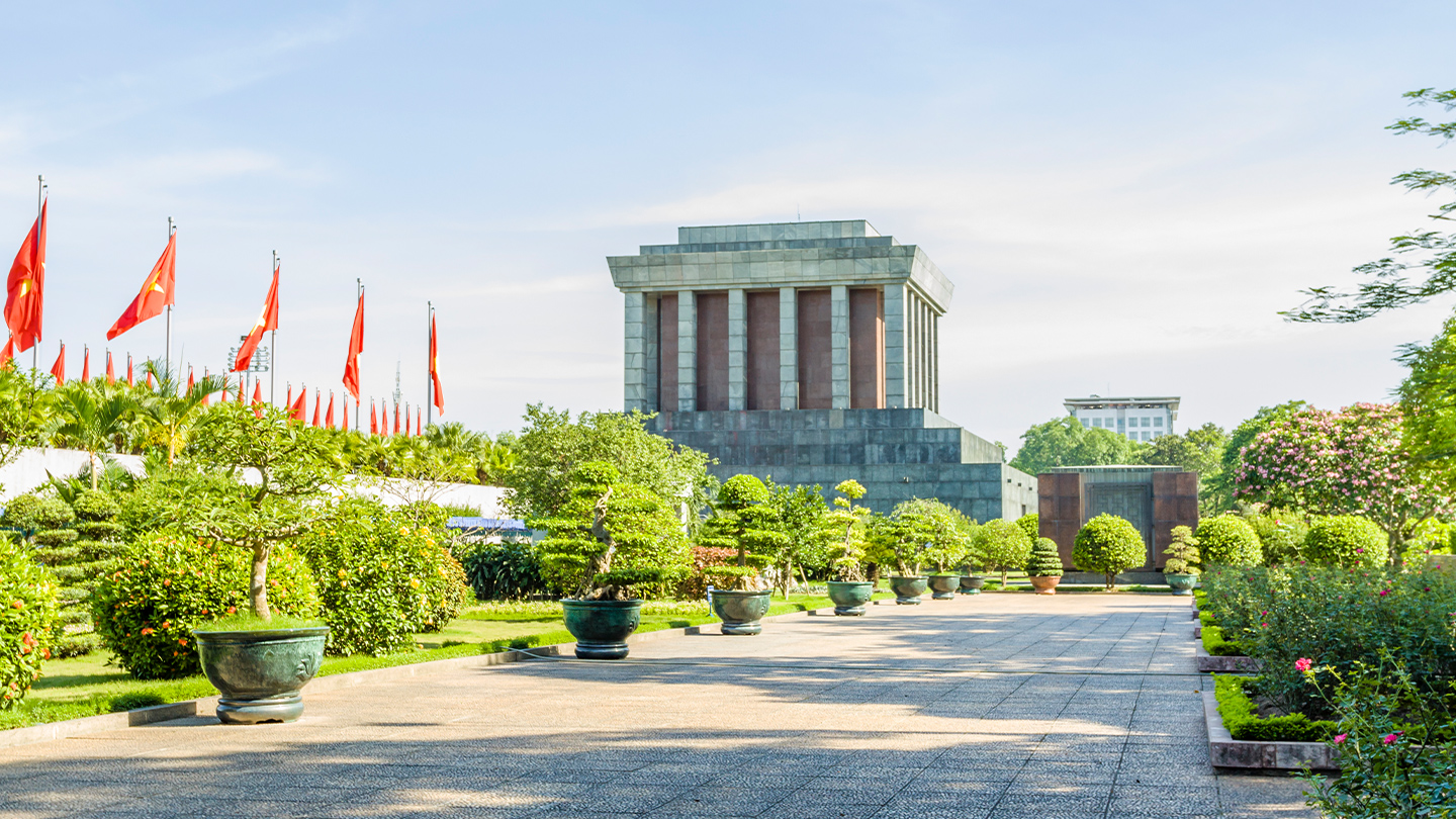 Que Savoir Sur Le Complexe Du Mausolée Ho Chi Minh En Voyage Hanoi ?